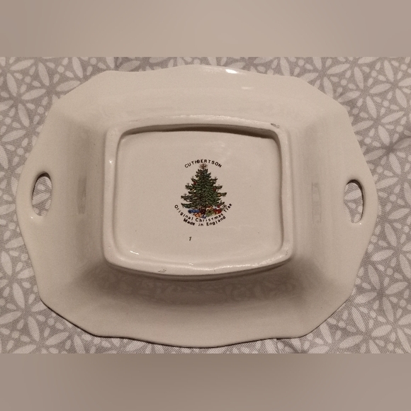 Cuthbertson OG Christmas Tree Dish - Picture 2 of 3